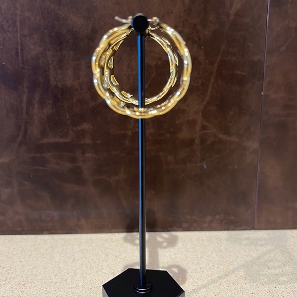 LOFT Gold Chain Link Earrings - Picture 2 of 3